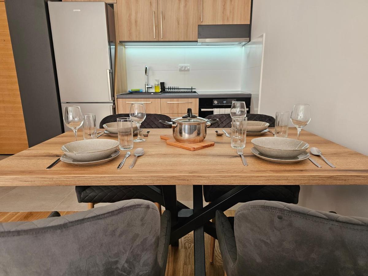 Sun&Moon Apartments Novi Sad Ngoại thất bức ảnh